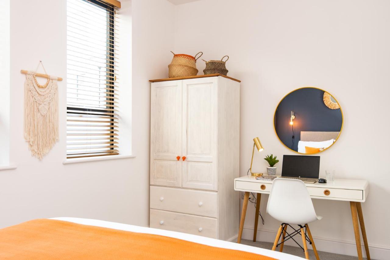 Stunning 2 Bed Apartment Sea Views And Parking Worthing Extérieur photo