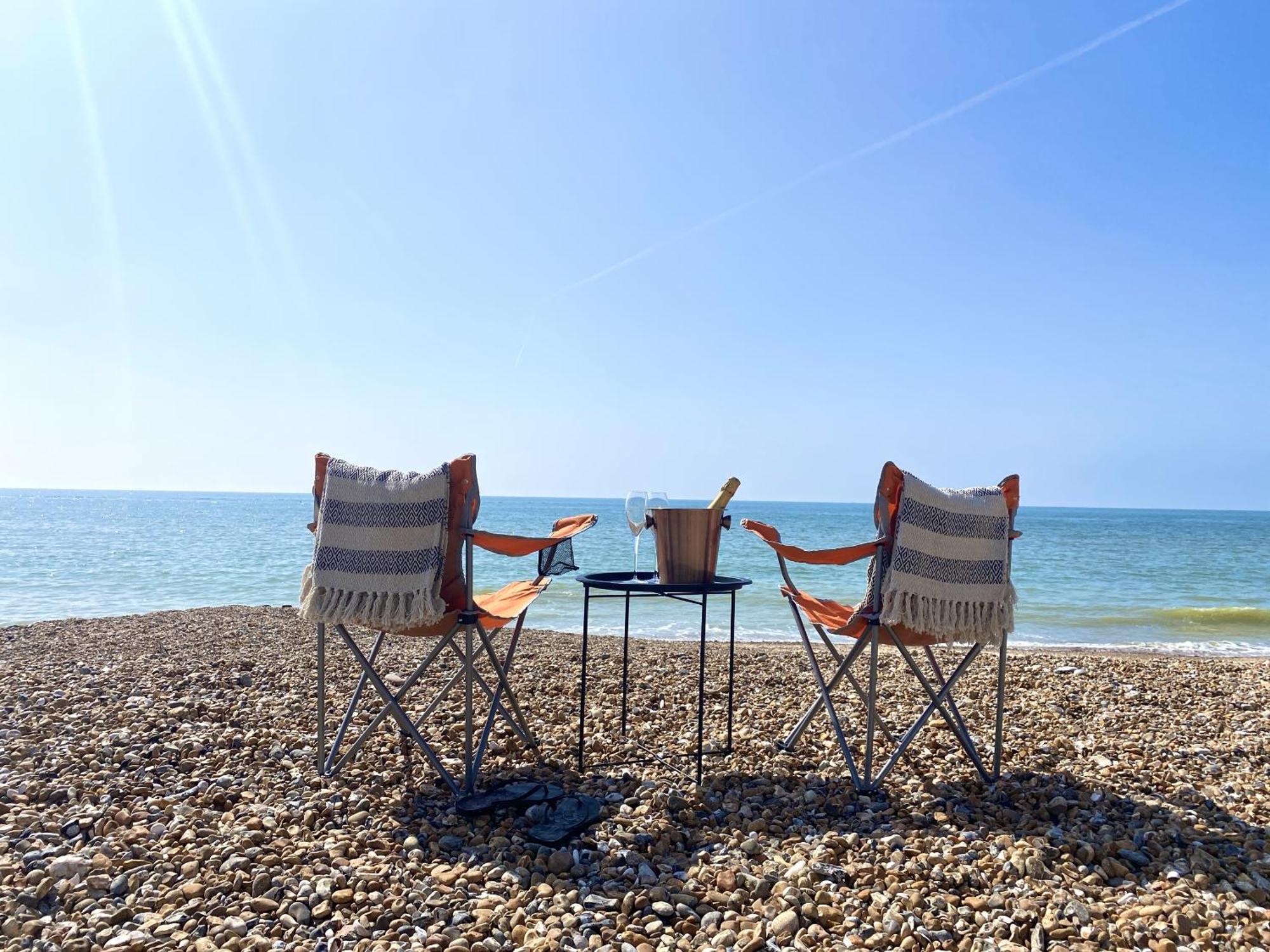 Stunning 2 Bed Apartment Sea Views And Parking Worthing Extérieur photo